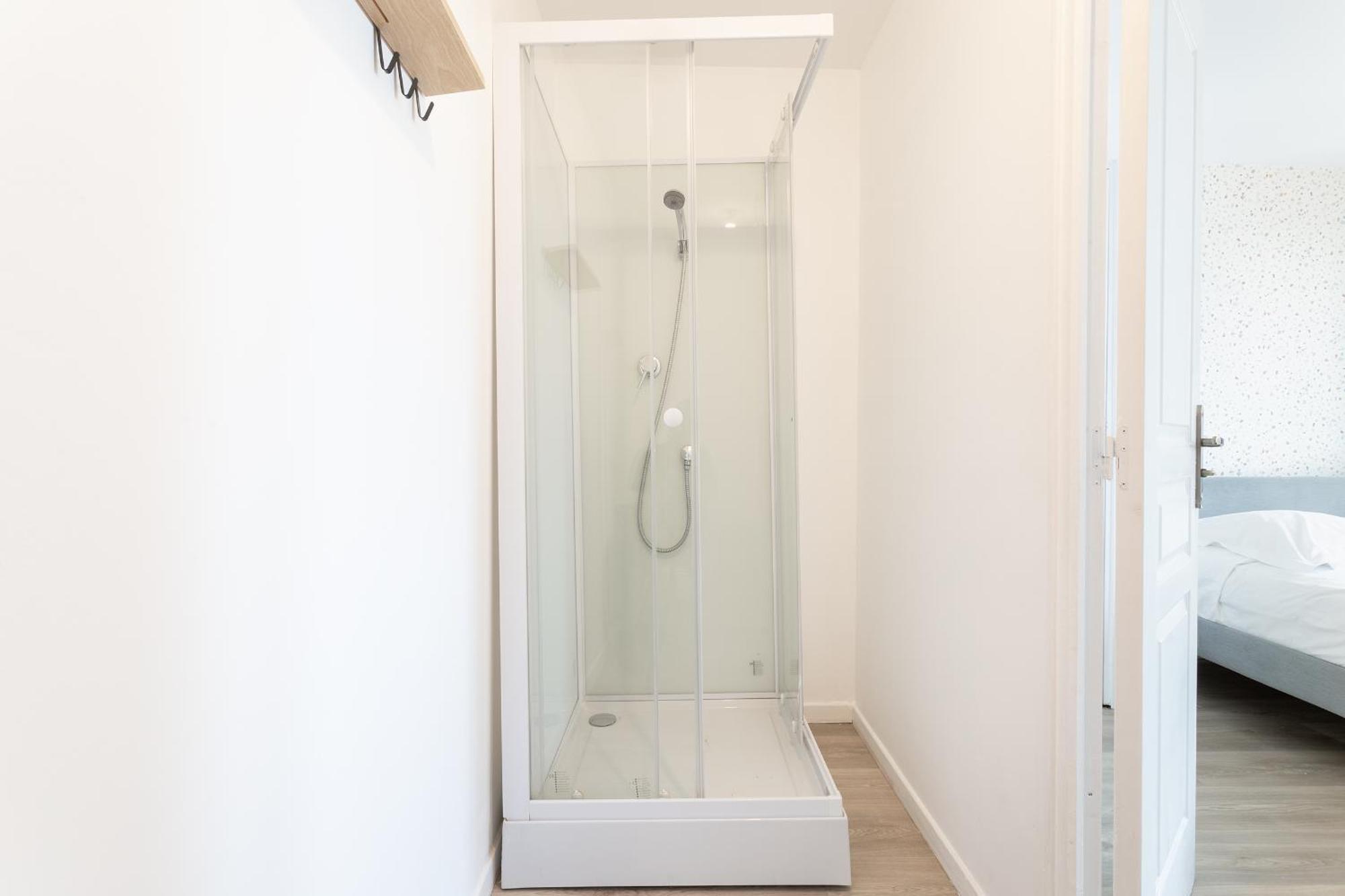 S&K Suite Grande Rue Roubaix - Chambre Spacieuse Et Sdb Privee - Netflix Et Cuisine Luaran gambar