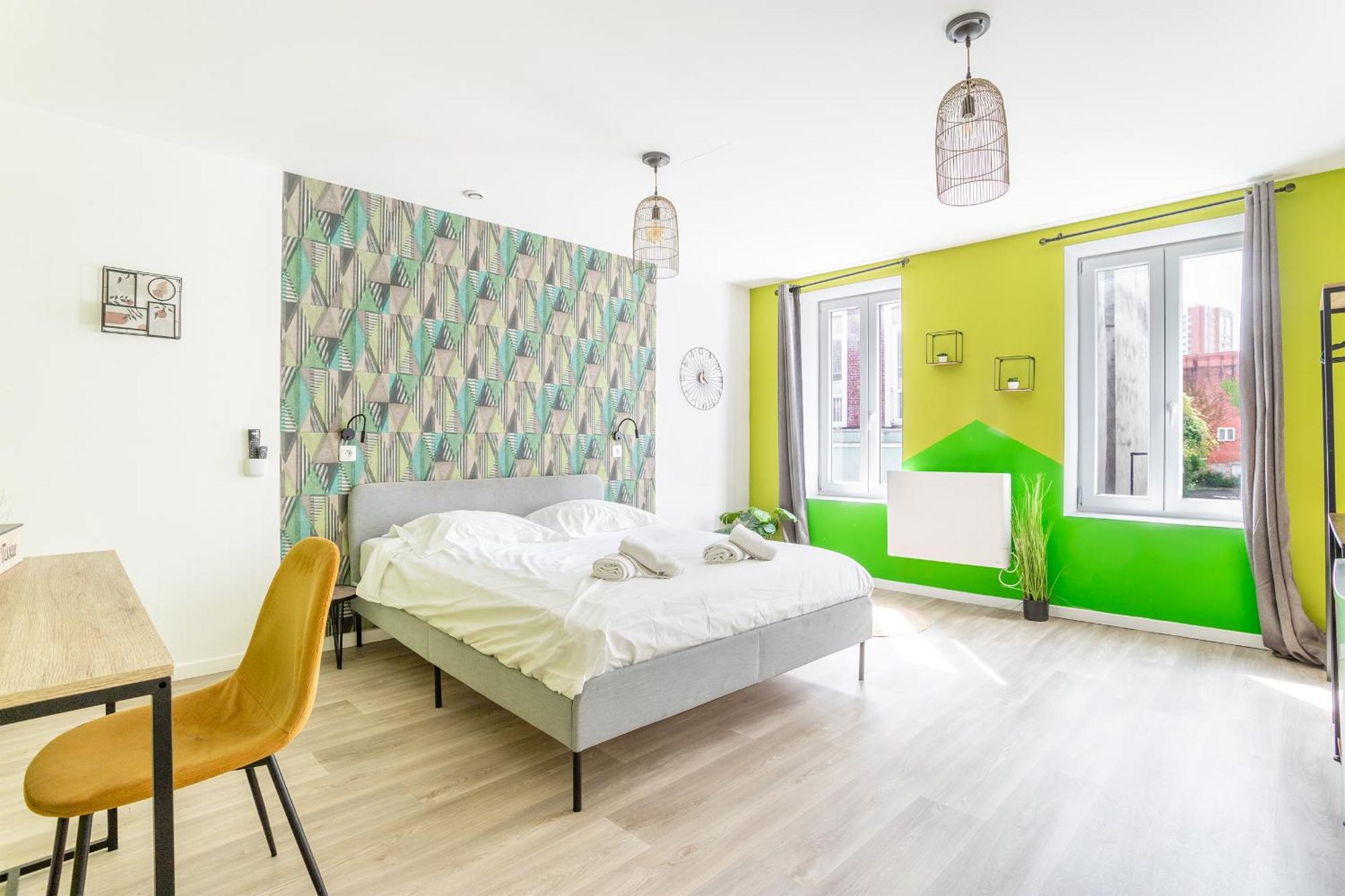 S&K Suite Grande Rue Roubaix - Chambre Spacieuse Et Sdb Privee - Netflix Et Cuisine Luaran gambar