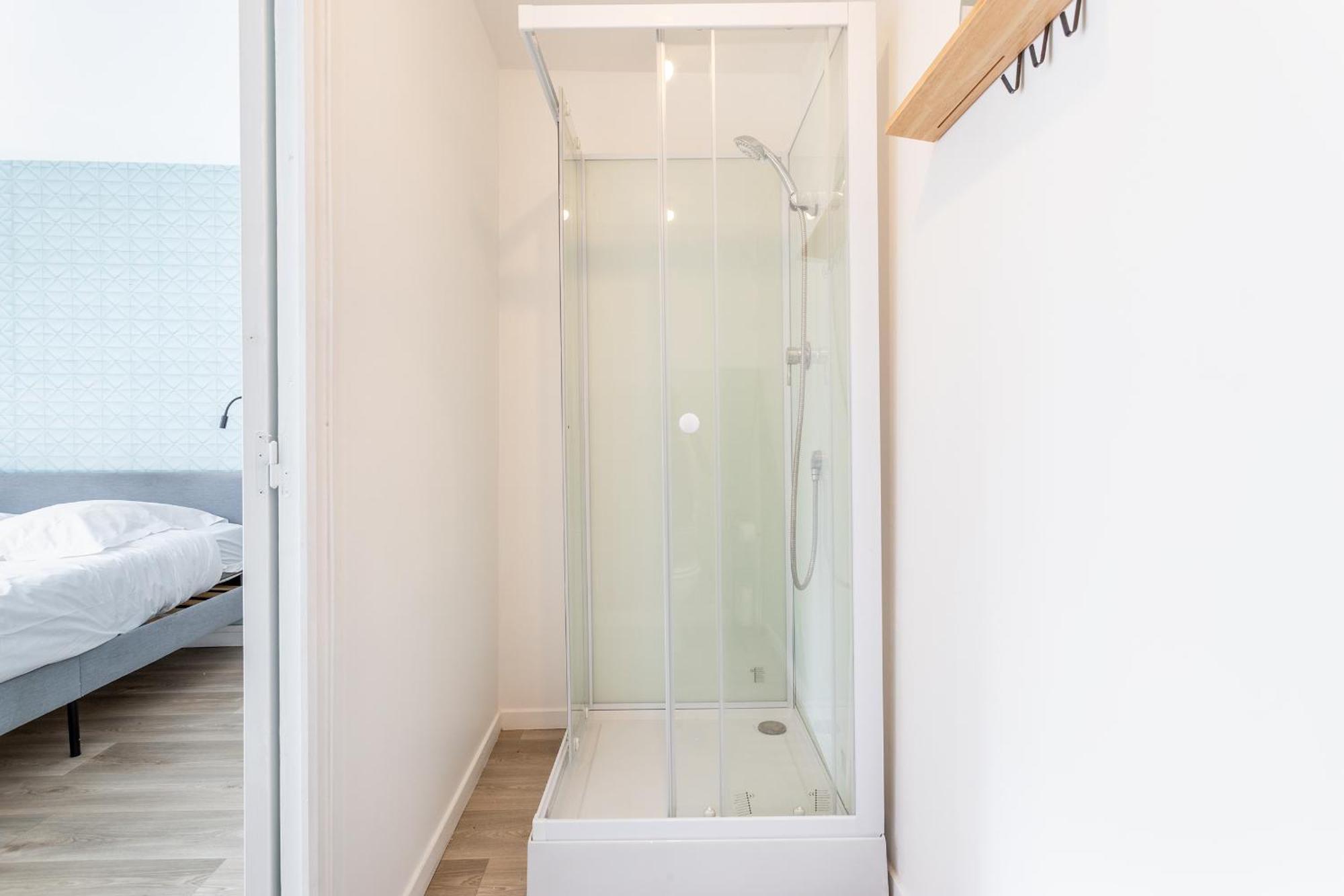 S&K Suite Grande Rue Roubaix - Chambre Spacieuse Et Sdb Privee - Netflix Et Cuisine Luaran gambar