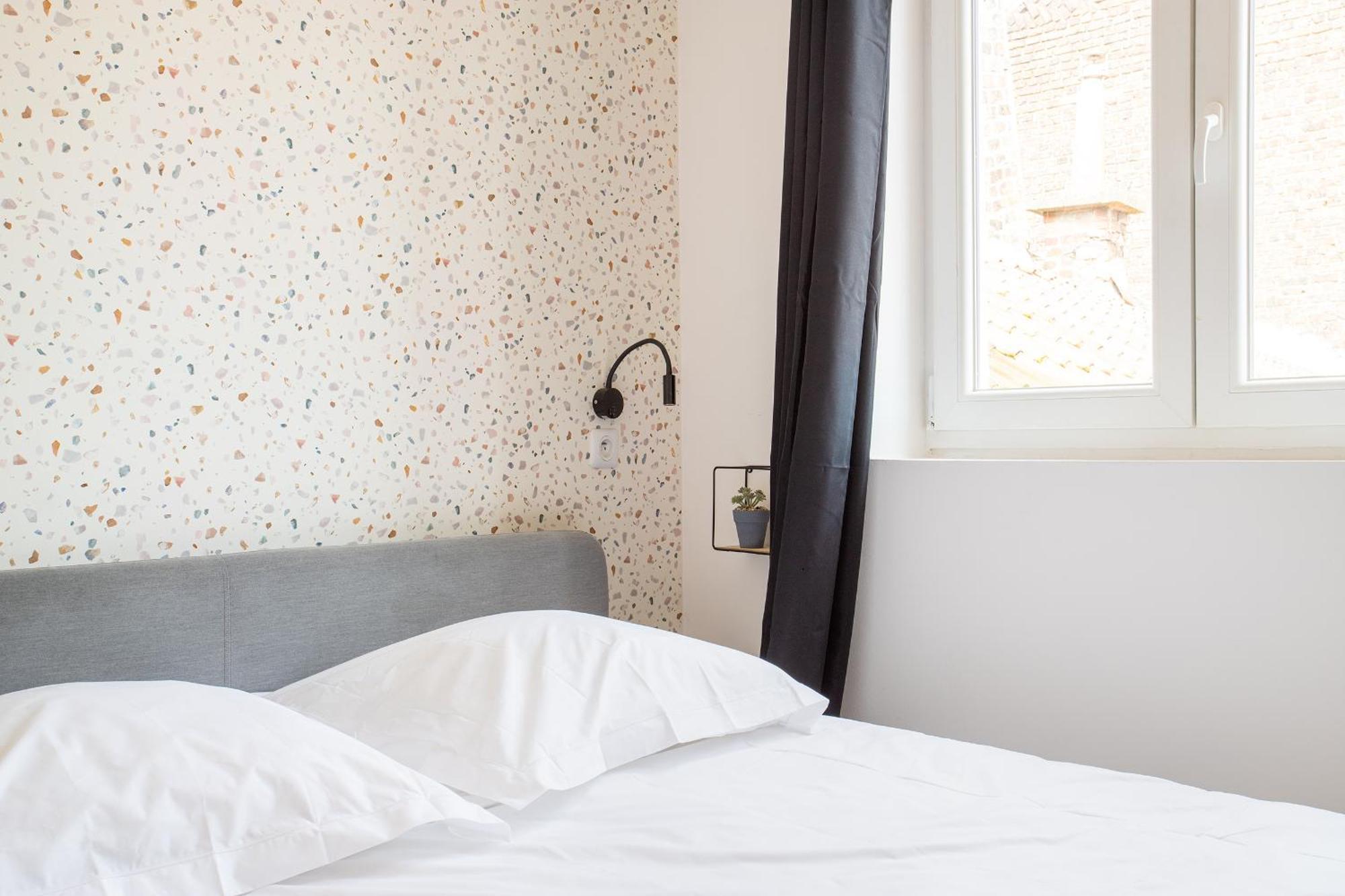 S&K Suite Grande Rue Roubaix - Chambre Spacieuse Et Sdb Privee - Netflix Et Cuisine Luaran gambar