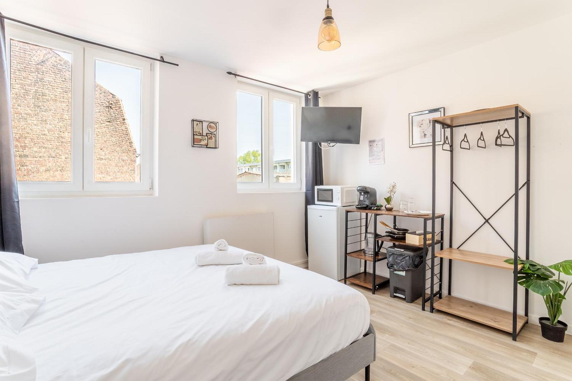 S&K Suite Grande Rue Roubaix - Chambre Spacieuse Et Sdb Privee - Netflix Et Cuisine Luaran gambar